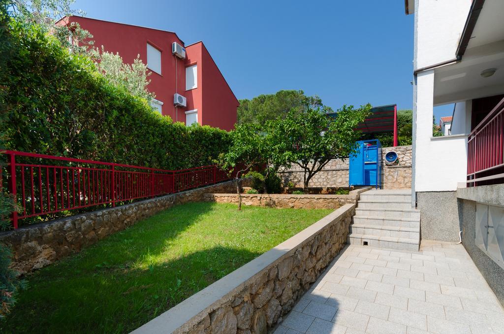 Apartments Miha Krk Town Kültér fotó